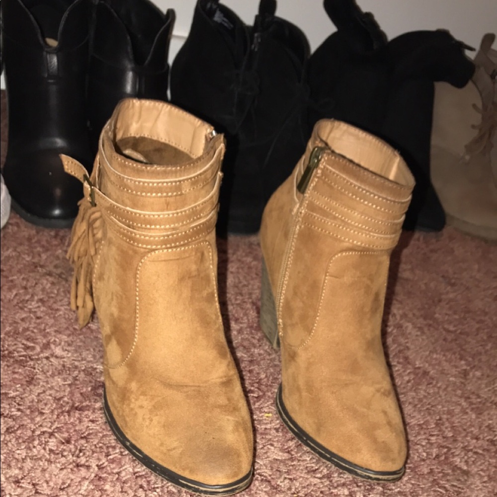 Brown suede booties 🍂